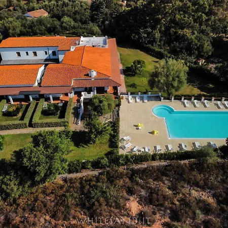White Aparthotel 3*