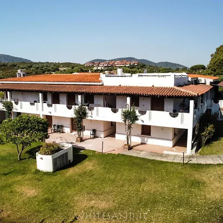 White Aparthotel