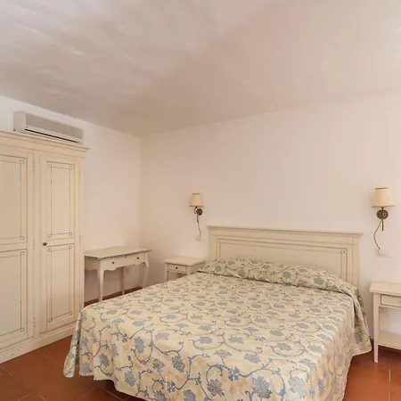 Aparthotel White