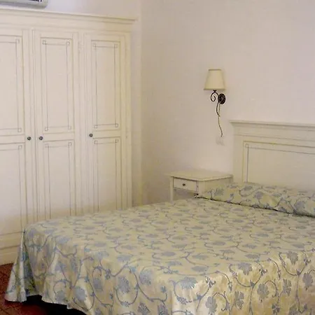 White 3* Murta Maria