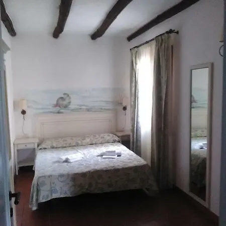 White Apart-hotel 4*