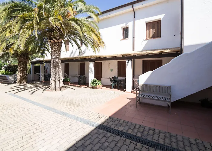 Aparthotel White