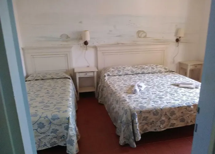 Aparthotel White 4*